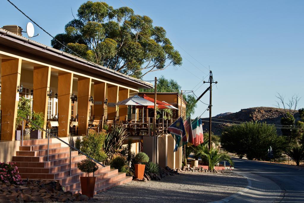 Bahnhof Hotel Aus Eksteriør bilde