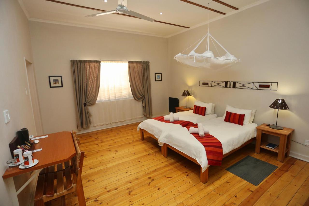 Bahnhof Hotel Aus Eksteriør bilde